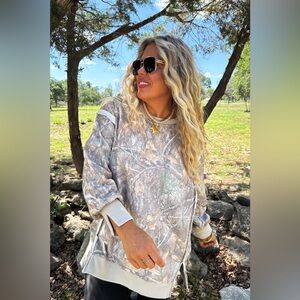Blakeley Camo Classic Crew Pullover
